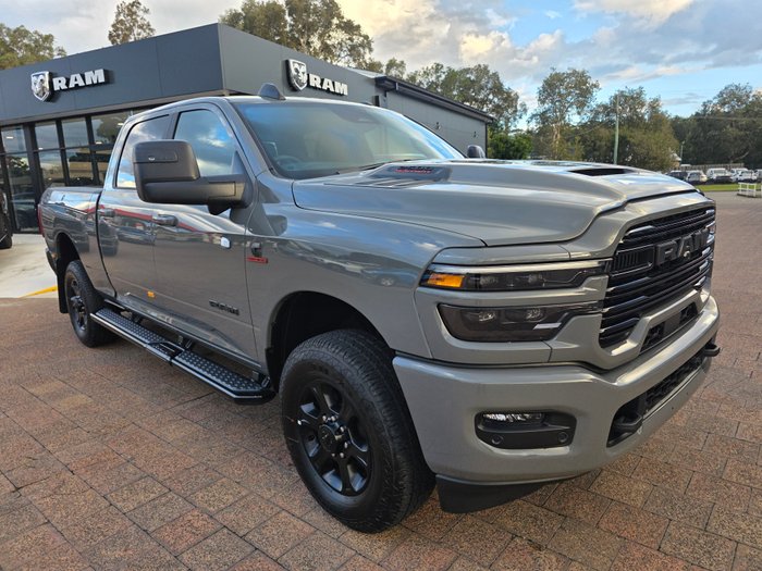 2025 RAM 2500 Laramie Rambox