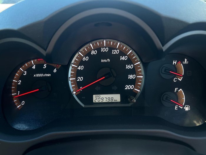 2013 Toyota Hilux SR