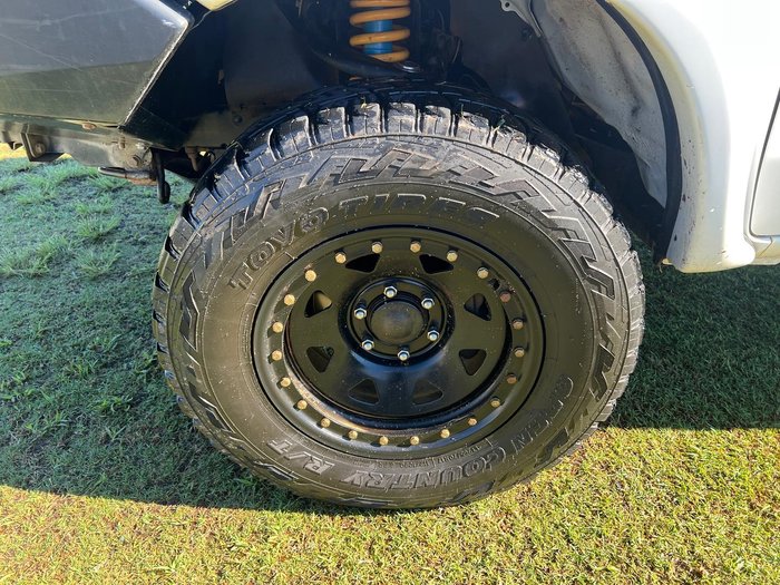 2013 Toyota Hilux SR