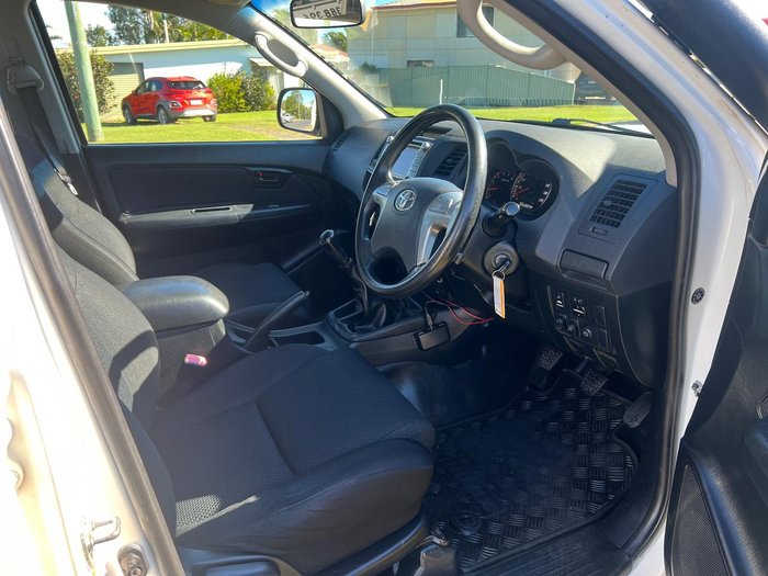 2013 Toyota Hilux SR