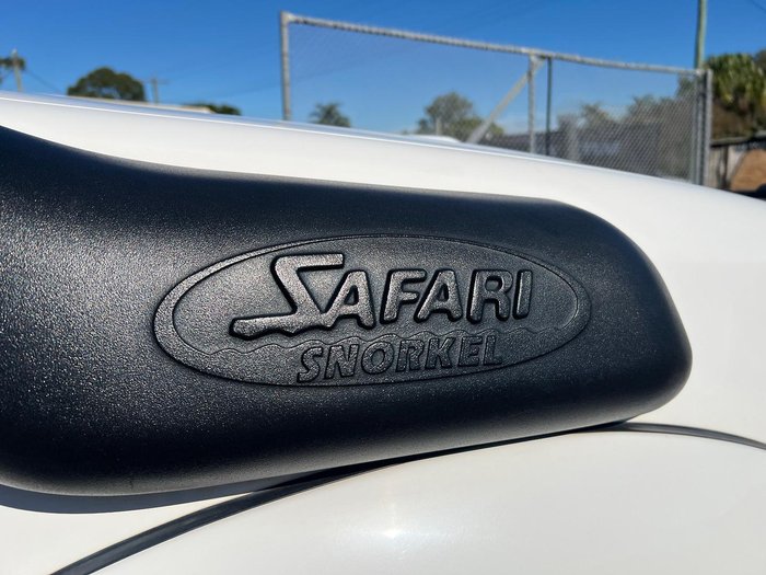2013 Toyota Hilux SR