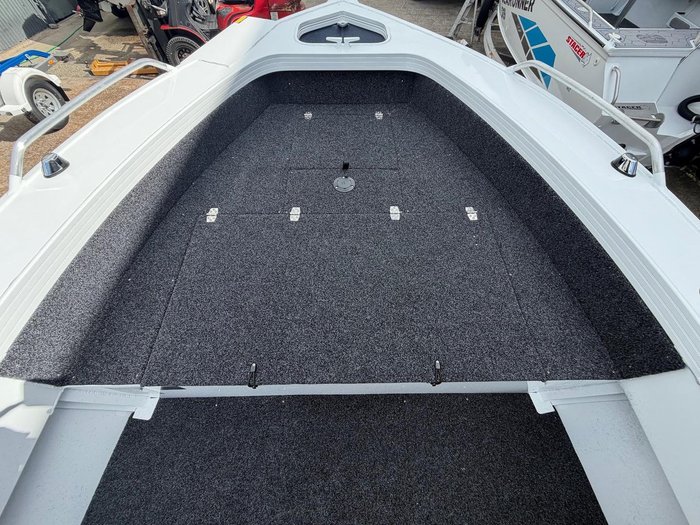 2026 QUINTREX 520 Top Ender