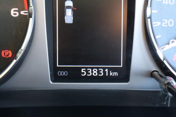 2022 Toyota Hilux SR