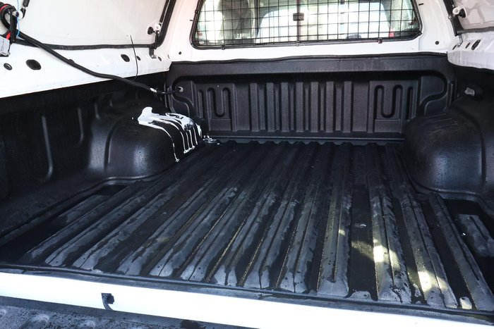 2022 Toyota Hilux SR