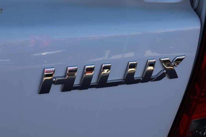 2022 Toyota Hilux SR