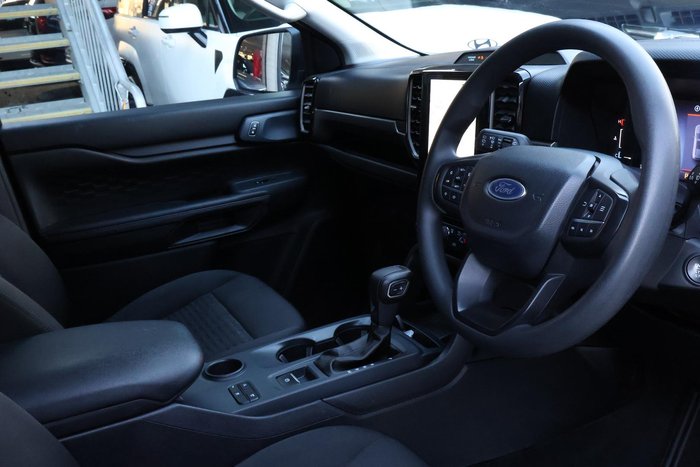 2024 Ford Everest Ambiente