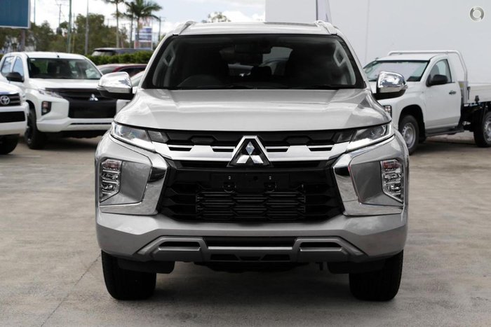 2025 Mitsubishi Pajero Sport GLS
