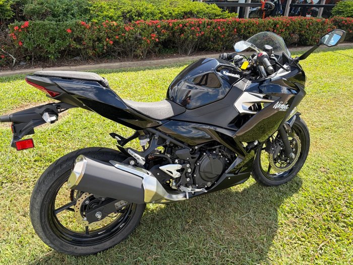 2020 Kawasaki NINJA 400 Black