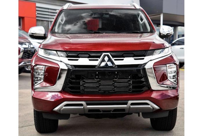 2025 Mitsubishi Pajero Sport GLS