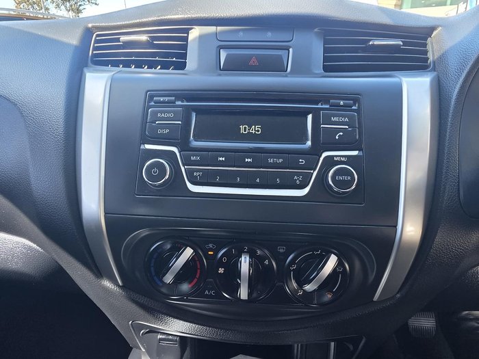 2018 Nissan Navara RX