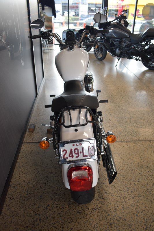 2015 HARLEY-DAVIDSON XL883L SUPER LOW