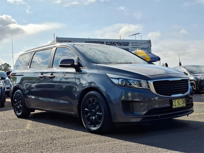 2015 Kia Carnival