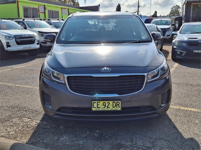 2015 Kia Carnival