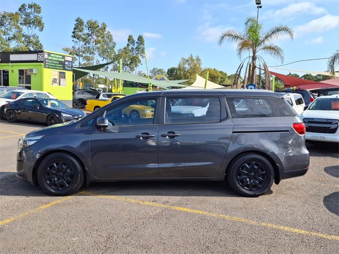 2015 Kia Carnival
