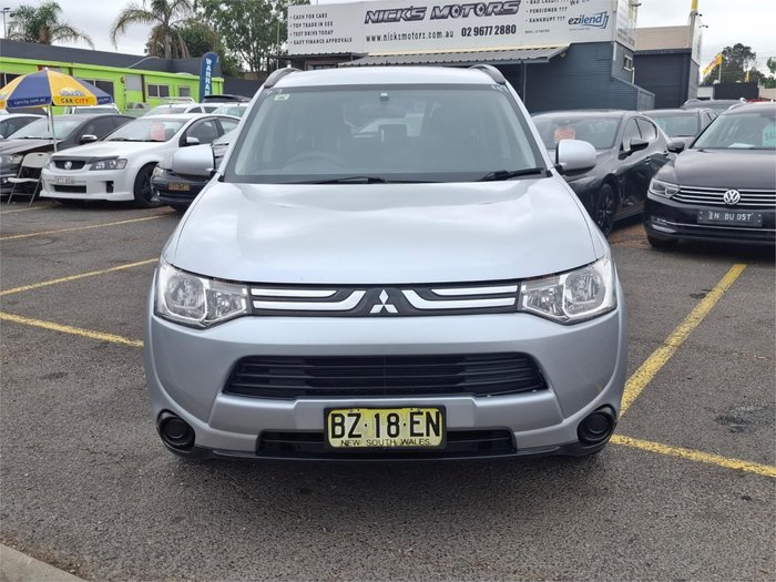 2013 Mitsubishi Outlander ES