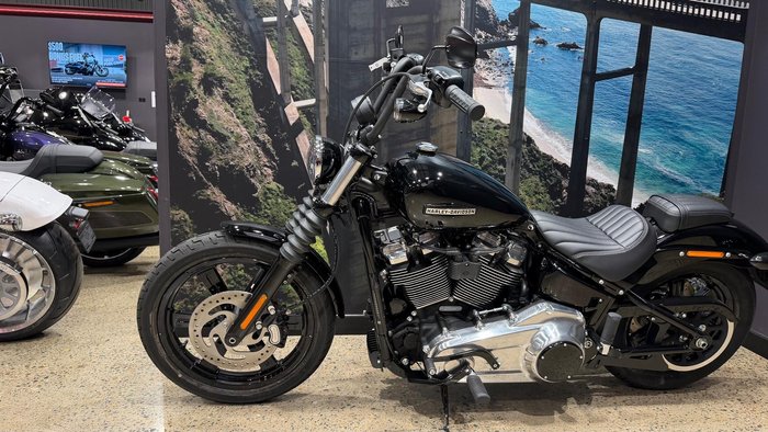 2026 Harley-Davidson Street Bob 117 (FXBB) Softail Black