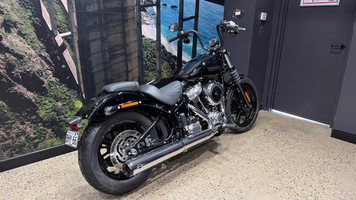 2026 Harley-Davidson Street Bob 117 (FXBB) Softail Black