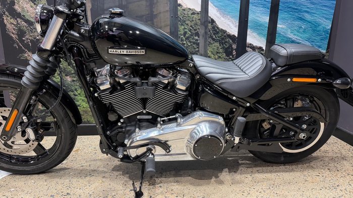 2026 Harley-Davidson Street Bob 117 (FXBB) Softail Black
