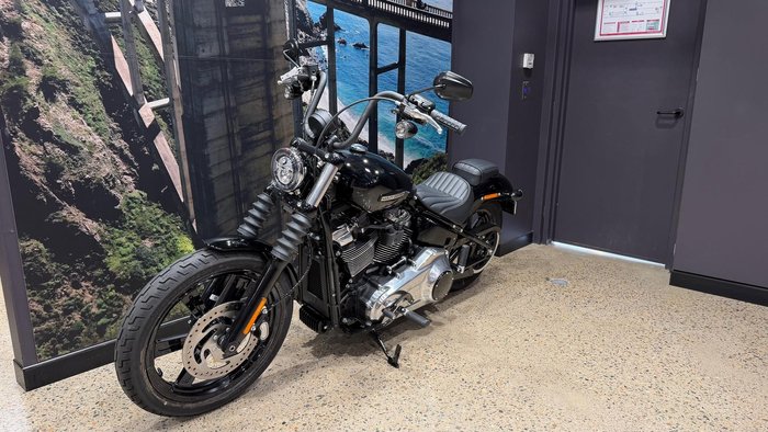 2026 Harley-Davidson Street Bob 117 (FXBB) Softail Black