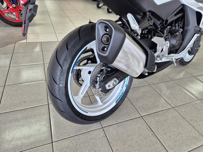 2026 CFMOTO 450SR ABS SR White