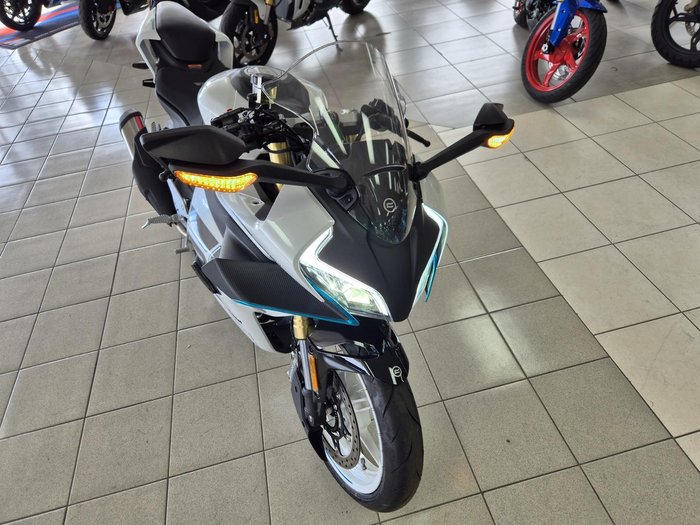 2026 CFMOTO 450SR ABS SR White