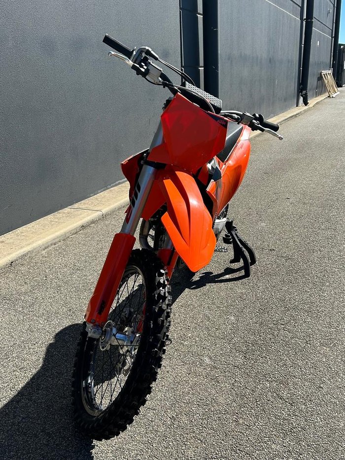 2025 KTM 450 SX-F SX-F Orange