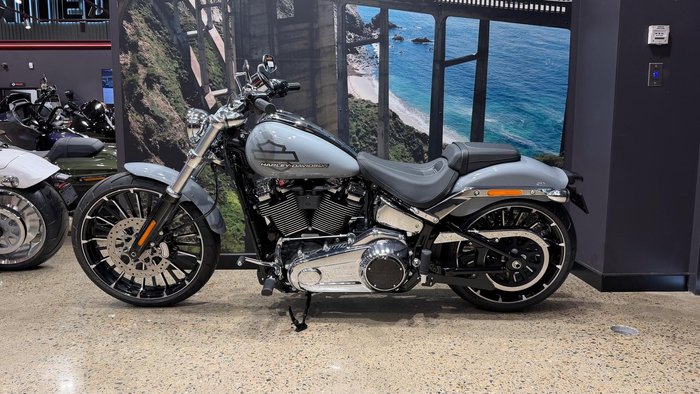 Harley-Davidson Breakout 117 (FXBR) Softail
