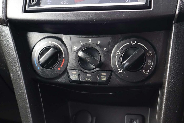 2014 Suzuki Swift GL Navigator