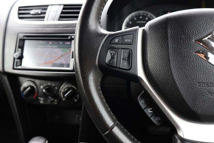2014 Suzuki Swift GL Navigator