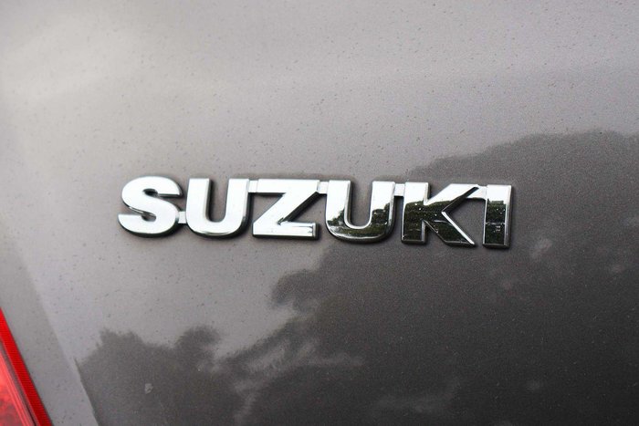2014 Suzuki Swift GL Navigator