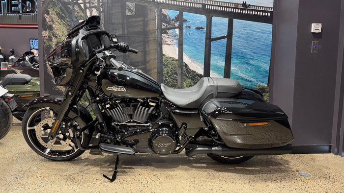 2026 Harley-Davidson Street Glide 117 (FLHX) Touring Black
