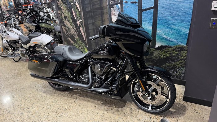 2026 Harley-Davidson Street Glide 117 (FLHX) Touring Black