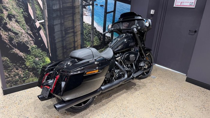 2026 Harley-Davidson Street Glide 117 (FLHX) Touring Black