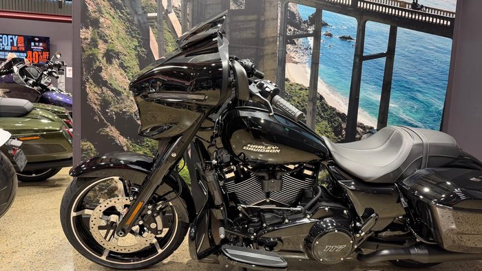 2026 Harley-Davidson Street Glide 117 (FLHX) Touring Black