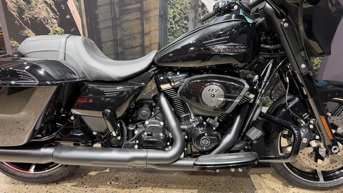 2026 Harley-Davidson Street Glide 117 (FLHX)