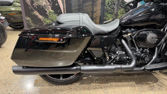 2026 Harley-Davidson Street Glide 117 (FLHX)