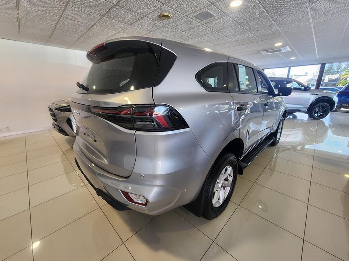 2025 Isuzu MU-X LS-M