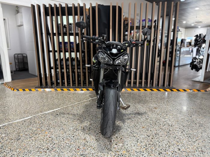 2025 Triumph STREET TRIPLE RS Phantom Black