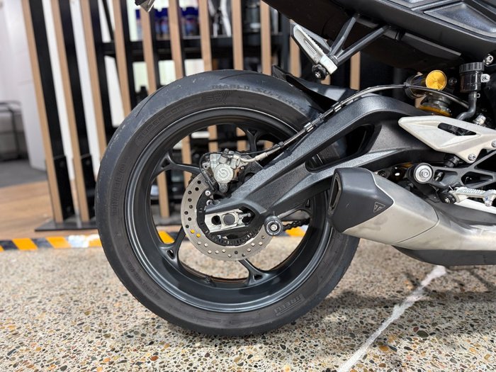 2025 Triumph STREET TRIPLE RS Phantom Black