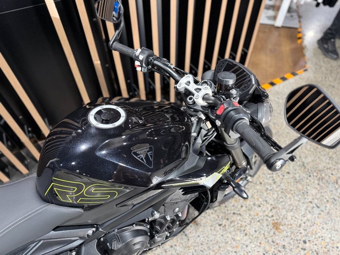 2025 Triumph STREET TRIPLE RS Phantom Black