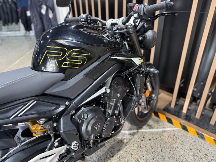 2025 Triumph STREET TRIPLE RS Phantom Black