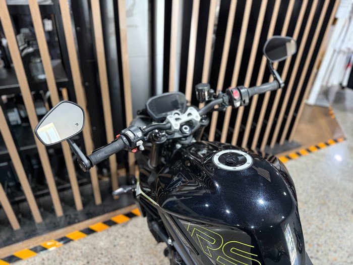 2025 Triumph STREET TRIPLE RS Phantom Black