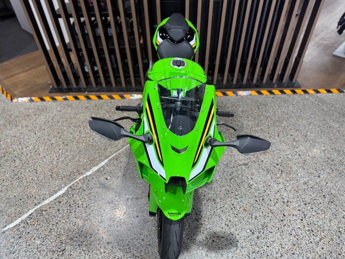 2025 Kawasaki NINJA ZX-10R GREEN