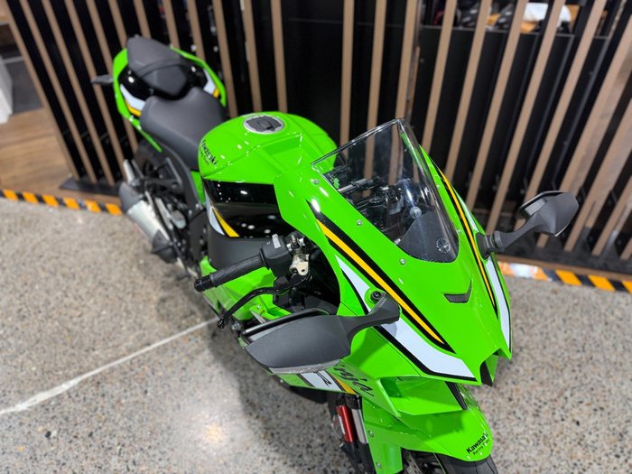 2025 Kawasaki NINJA ZX-10R GREEN