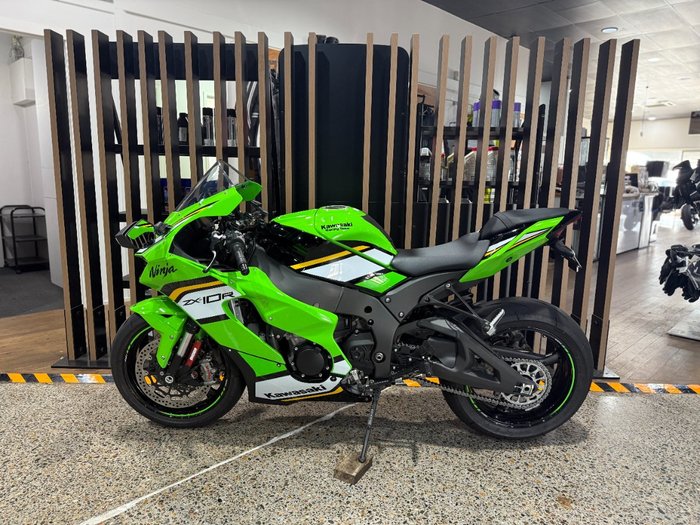 2025 Kawasaki NINJA ZX-10R GREEN