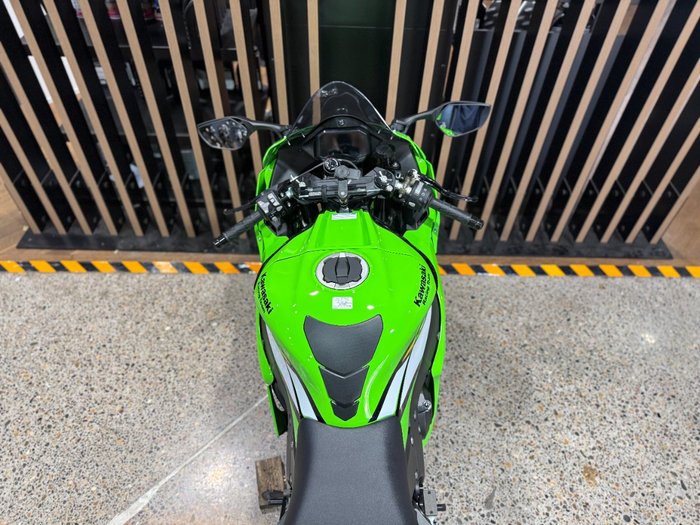 2025 Kawasaki NINJA ZX-10R GREEN