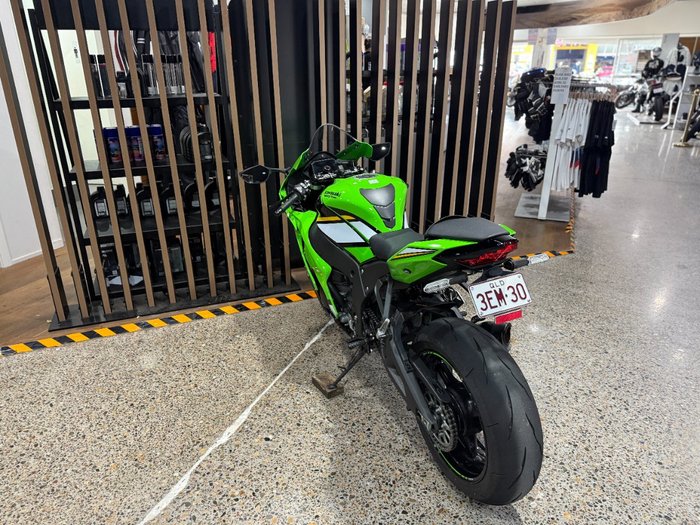 2025 Kawasaki NINJA ZX-10R GREEN