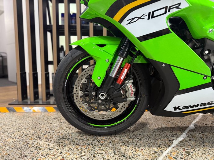 2025 Kawasaki NINJA ZX-10R GREEN