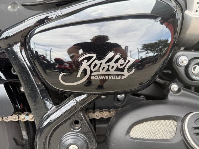 2025 Triumph Bonneville Bobber Bobber Black