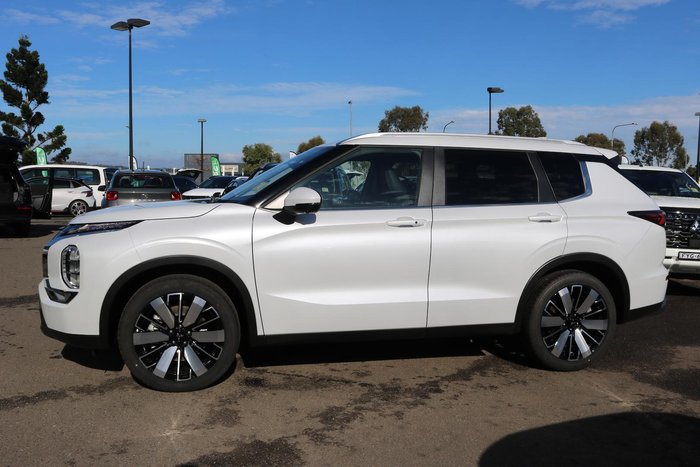 2025 Mitsubishi Outlander Aspire